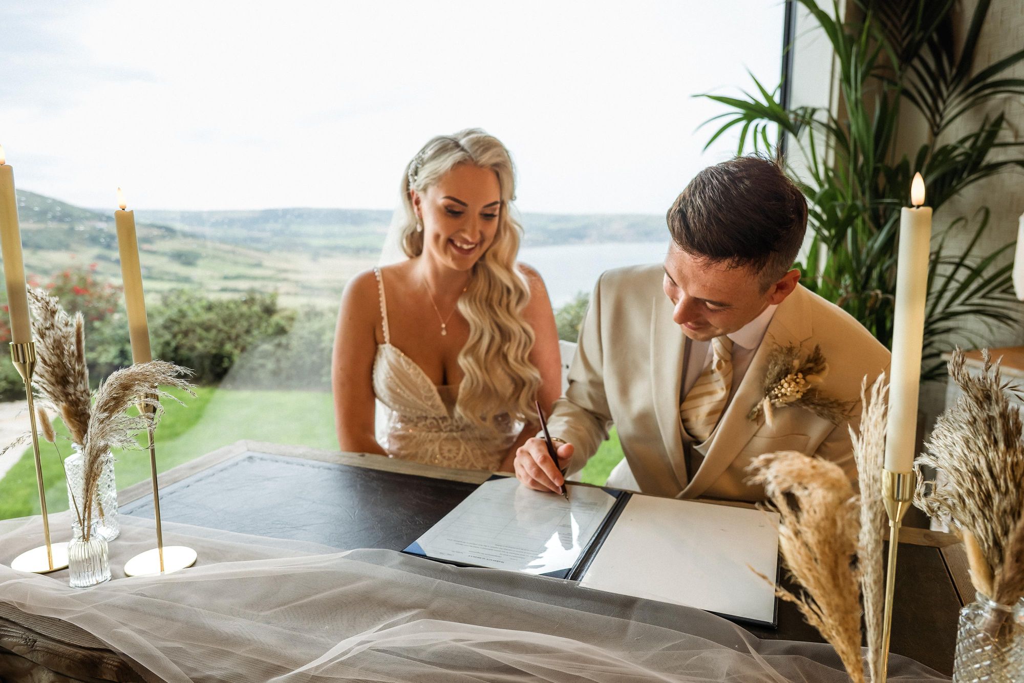 Danielle & Chris, Grand Villa Heights
