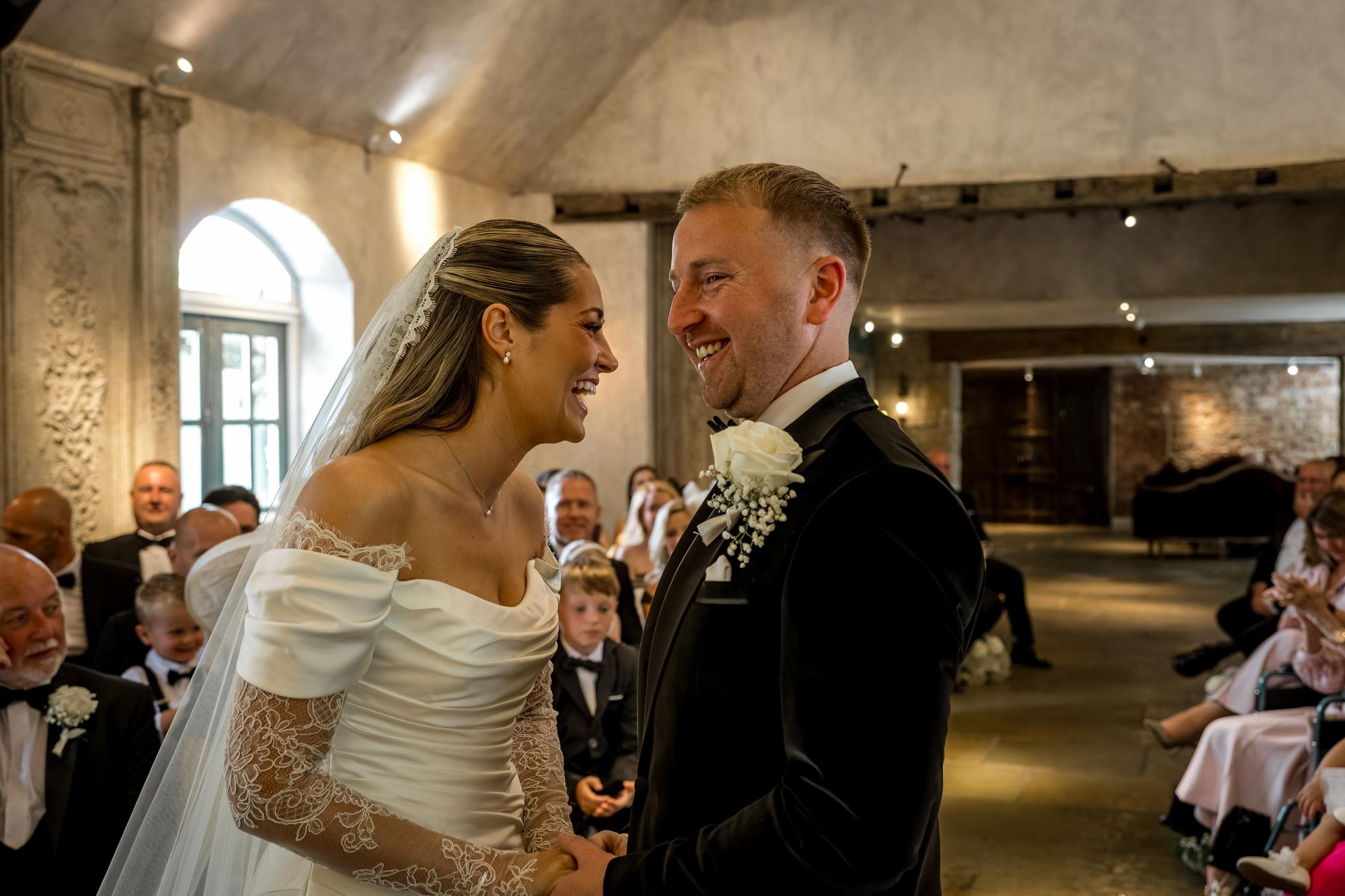 Joshua & Victoria, Le Petit Chateau