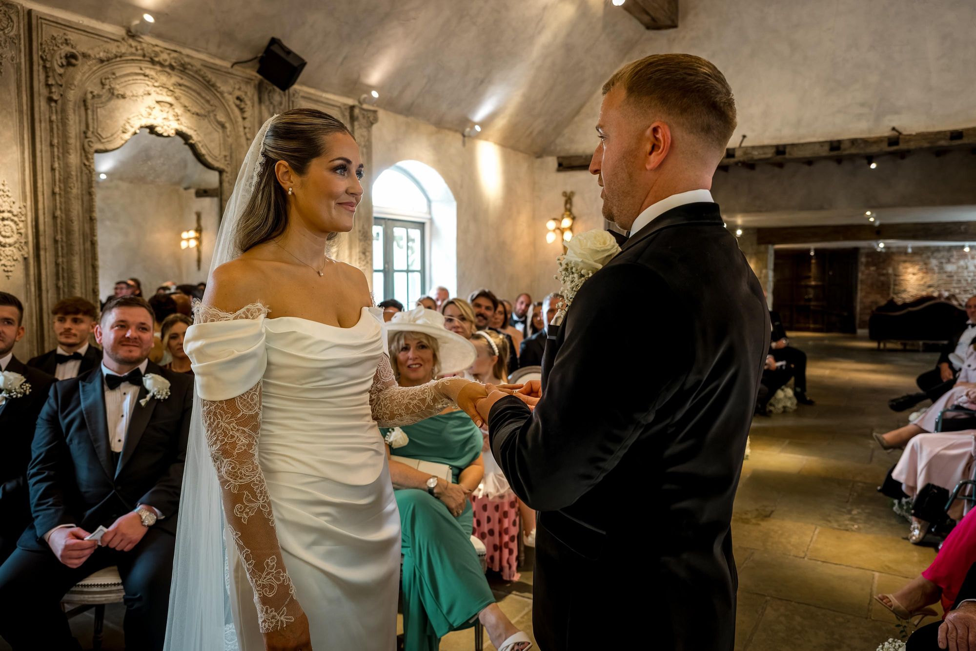 Joshua & Victoria, Le Petit Chateau