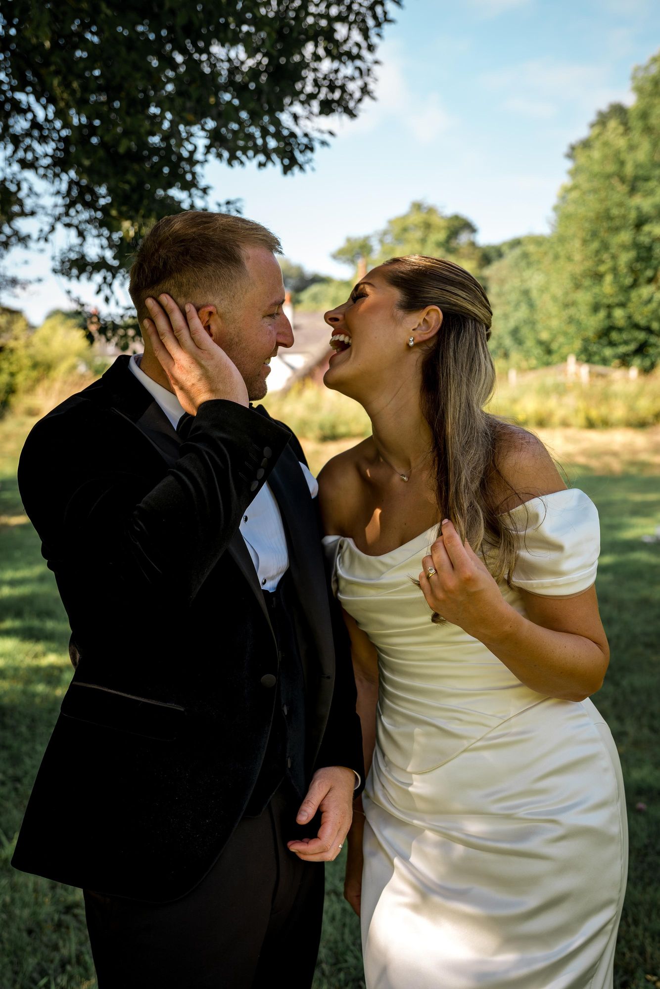 Joshua & Victoria, Le Petit Chateau