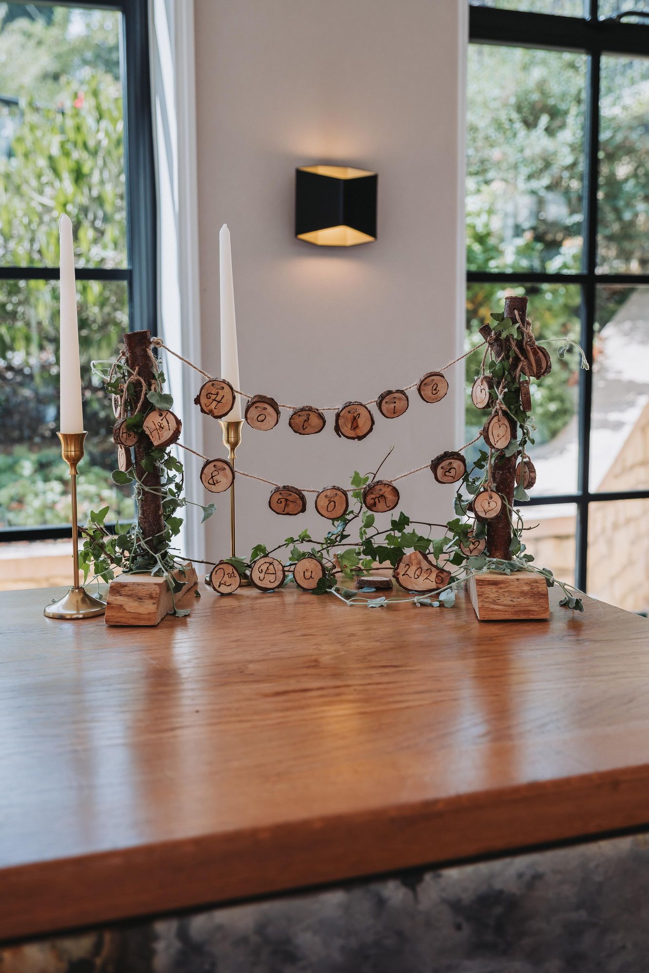 Tom & Hollie, The Pear Tree